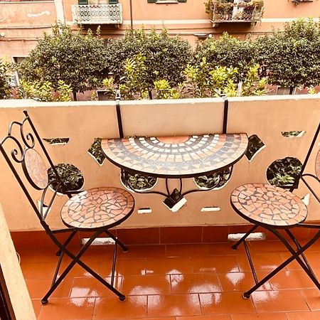Appartamento Retro-Chic In La Spezia Kültér fotó