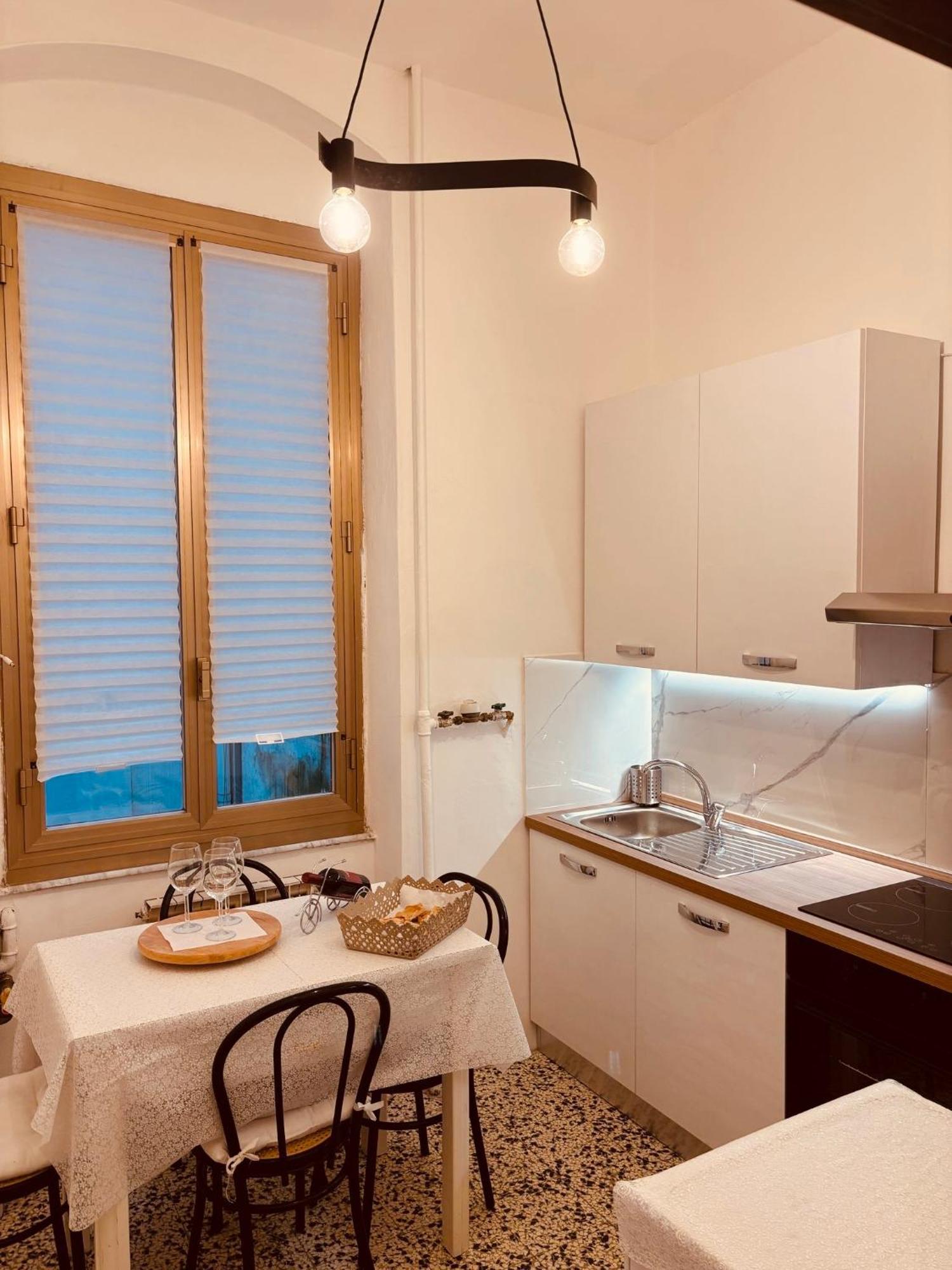 Appartamento Retro-Chic In La Spezia Kültér fotó